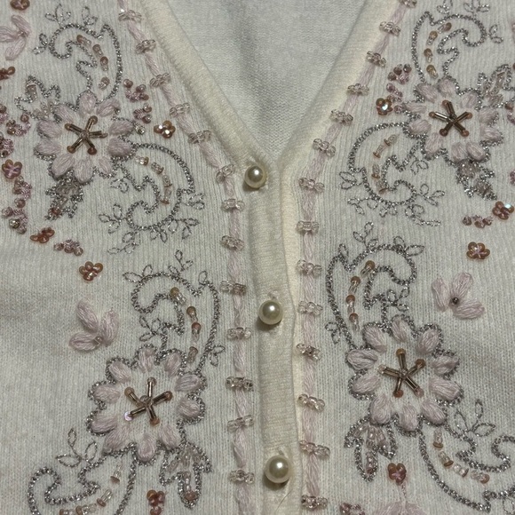 Avenue Button Front Embroidered Sequined Elegant Pearl Color Cardigan size 14/16 - Picture 5 of 7